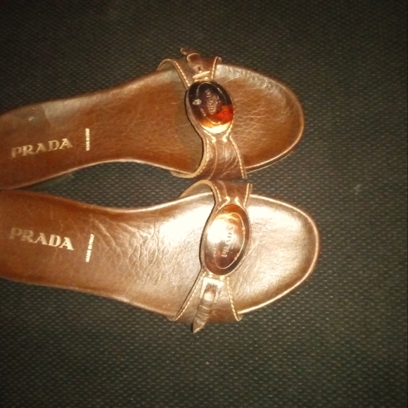 Prada sandals, leather/open toe - Picture 2 of 7